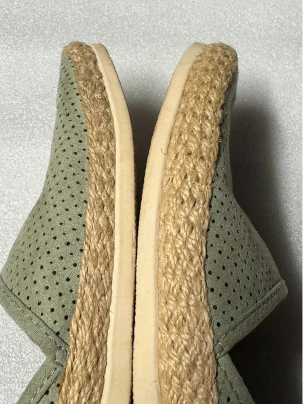 7.5 M sage green slip-on espadrille flats Esprit